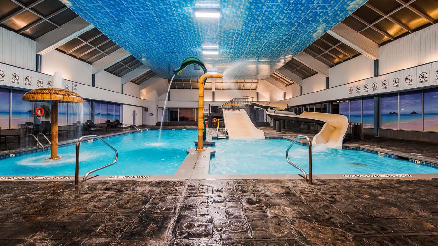 Indoor Pool at the pet-friendly Best Western Leamington