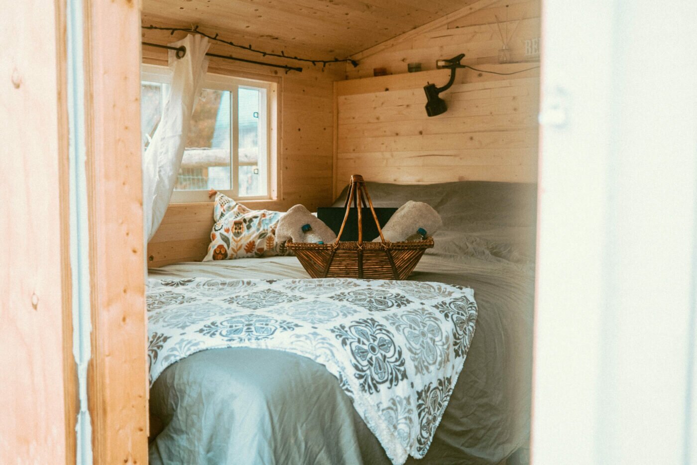 Our Unique Farm Stay at Haute Goat Farm – Alpaca Pen Sleepover Review Our Unique Farm Stay at Haute Goat Farm – Alpaca Pen Sleepover Review